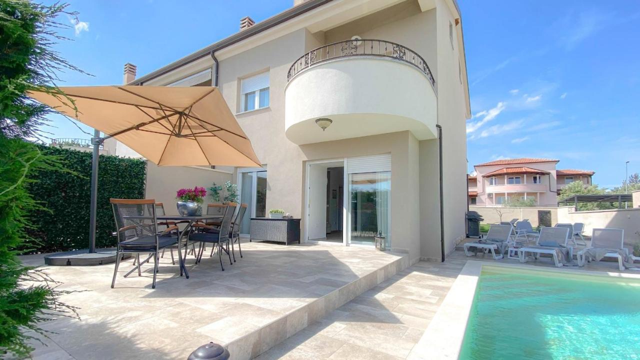 Casa Hana Buzinija Exterior photo